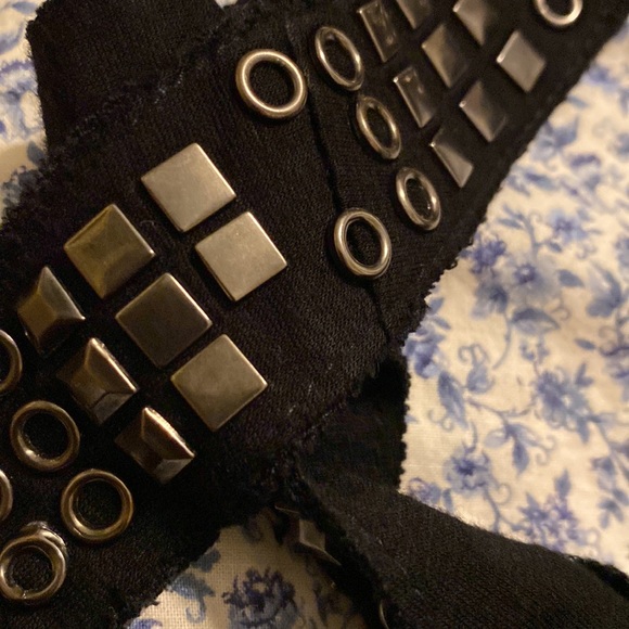 Guess top with brass beads size M - Picture 11 of 11